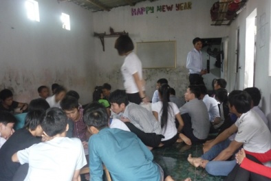 Bán hàng đa cấp: Lợi ít, tai tiếng nhiều